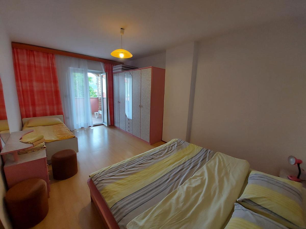 Apartments & Rooms Nensi 바슈카 외부 사진